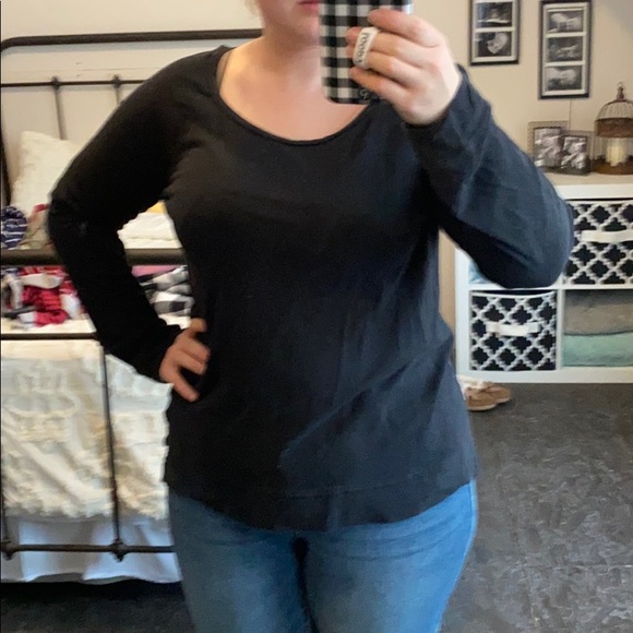 American Eagle Outfitters Tops - 💘❤️💕 $1.00 💕❤️💘